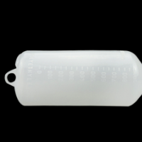 BOTTLE FEEDING CALVES